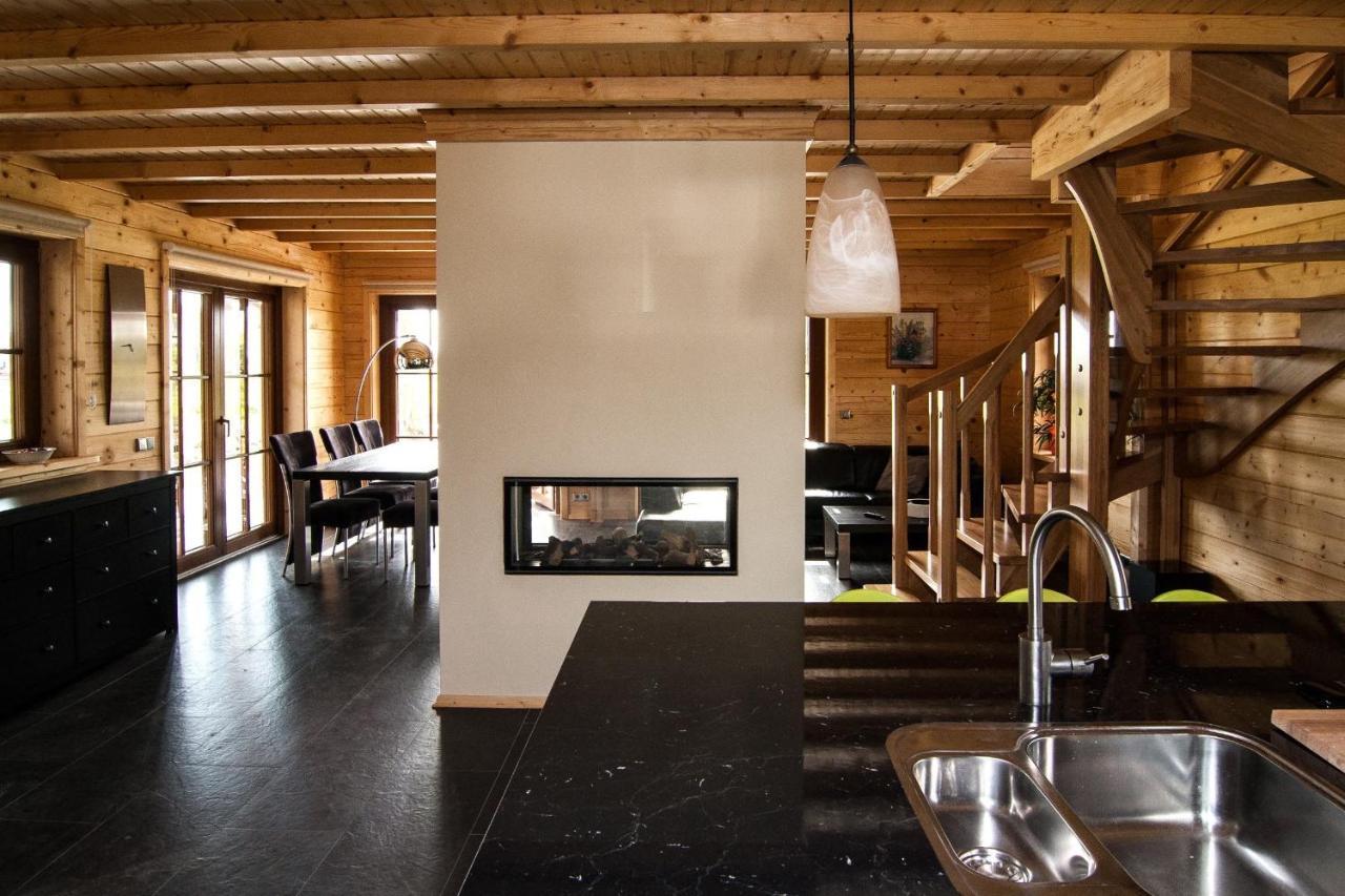 Houten Villa Tine Den Ham Exterior photo